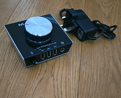Audio track hub usb - m-track,